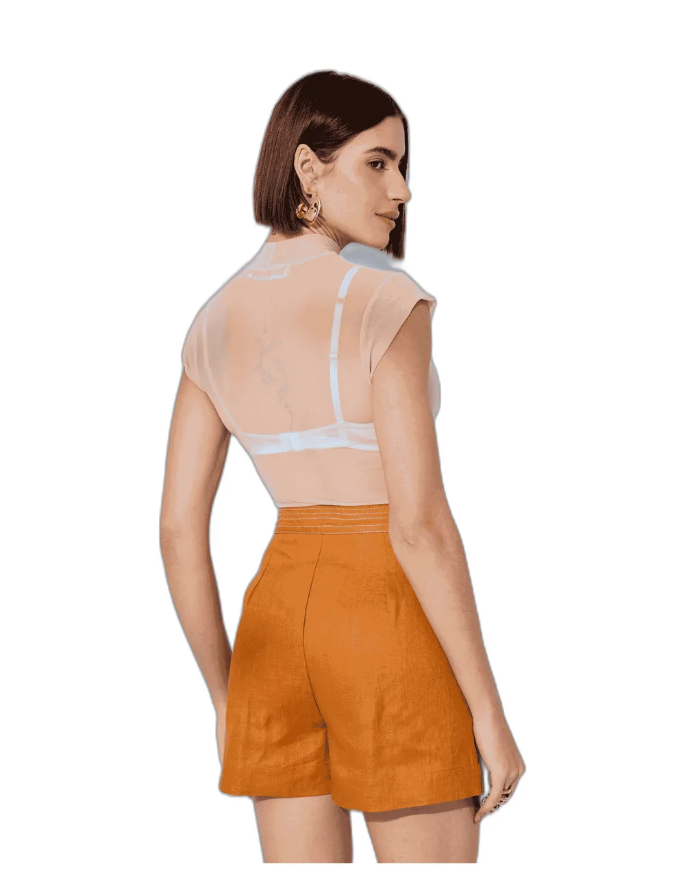Short de linho 100% Ester, na modelo